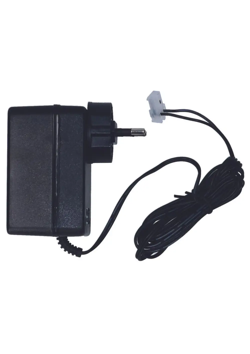 Schwarzes Netzgerät mit Stecker für 230V, einem Kabel und einem Anschluss. Teil des Judo Ersatzteilsets für AC 15V, 1200 mA.